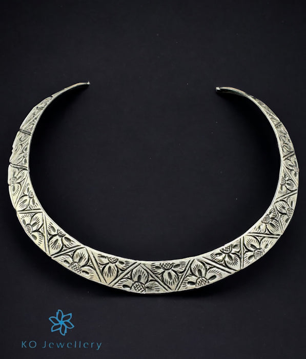 The Avyaan Silver Antique Hasli Necklace