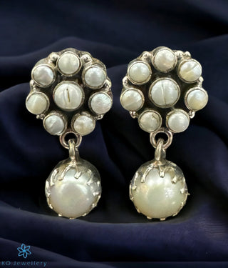The Valora Silver Gemstone Earrings (Pearl)