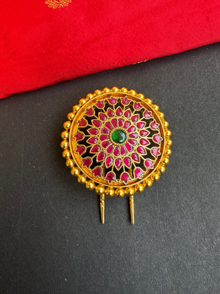 The Usika Silver Kundan Jadau Bridal Hair Pin