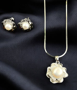 The Soha Silver Pearl Pendant Set