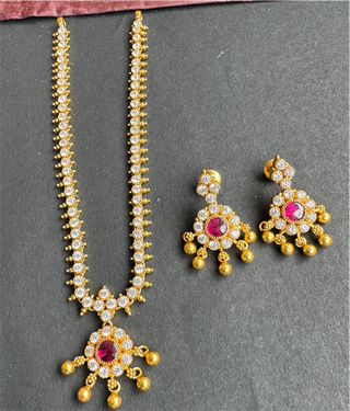 The Arunika Silver Necklace & Earrings (White)