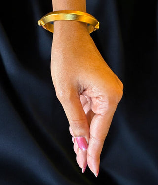 The Sharika Silver Antique Openable Bracelet(Size/2.2/2.4/2.6/2.8)