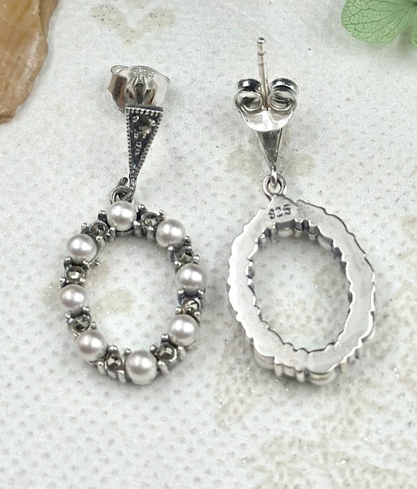 The Oval Silver Marcasite Earrings (pearl)