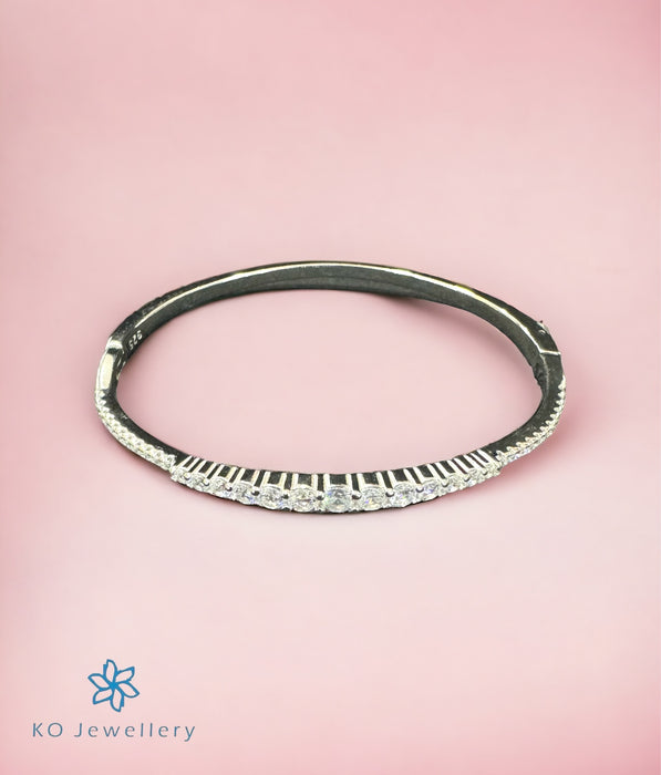 The Blaine Solitaire Silver Openable Bracelet