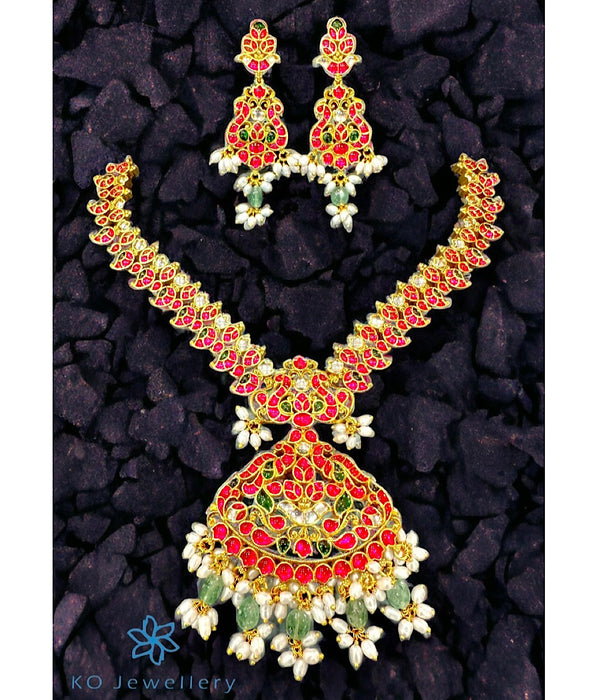 The Chinmaya Silver Kundan-Jadau Necklace & Earrings