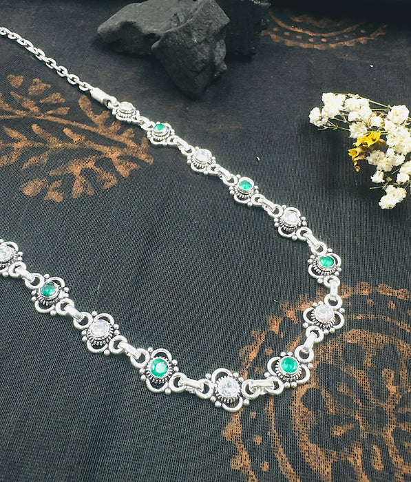 The Silver Gemstone Necklace (green, white)
