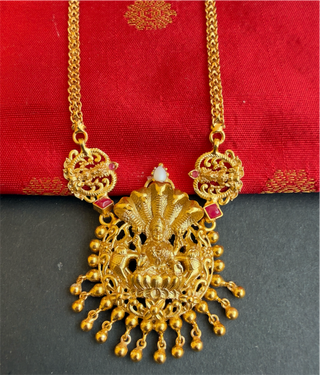 The Sriya Lakshmi Silver Kemp Necklace & Earrings