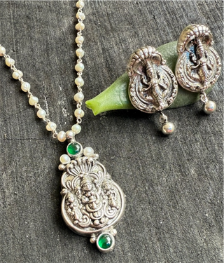 The Kavika Silver Lakshmi Nakshi Pearl Necklace & Earrings