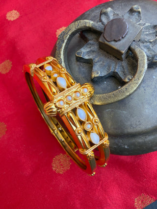 The Madhana Silver Coorgi 2 layer Bracelet-Single (Size 2.2/2.4/2.6/2.8) (Pearl)