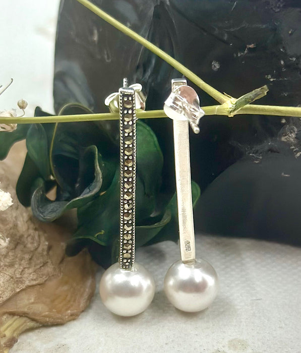 The Silver Marcasite Earrings (Pearl)