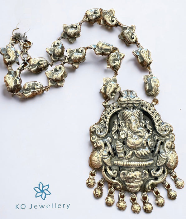 The Viratpati Silver Ganesha  Nakkasi Necklace