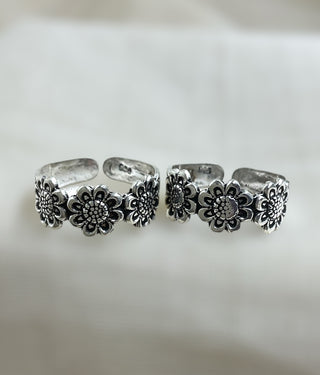 The Sahaj Silver Toe-Rings