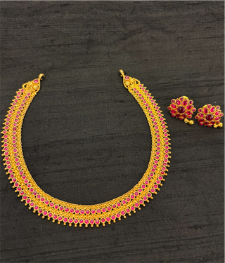 The Sarika Silver Kemp Necklace & Earrings