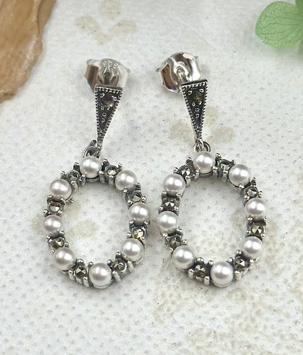 The Oval Silver Marcasite Earrings (pearl)