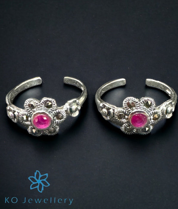 The Preet Silver Marcasite Toe-Rings (Red)