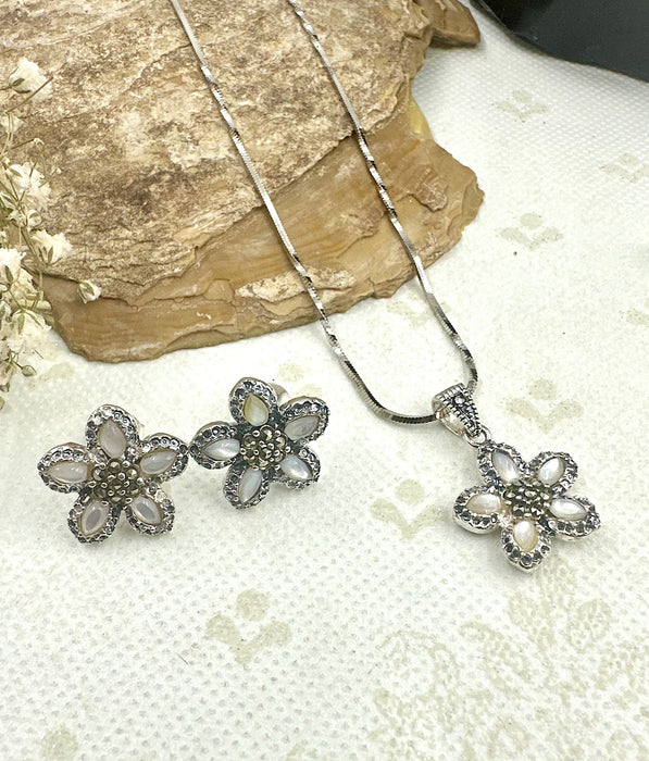 The Silver Marcasite Pendant Set (Mother of Pearl)