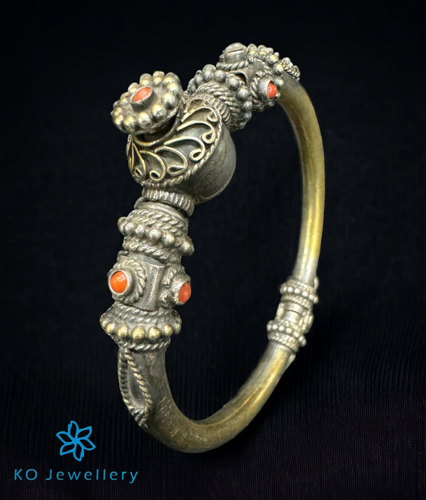 The Yukti Silver Antique Openable Bracelet (Size 2.7)