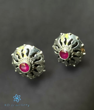 The Soma Silver Gemstone Earstuds (Red)