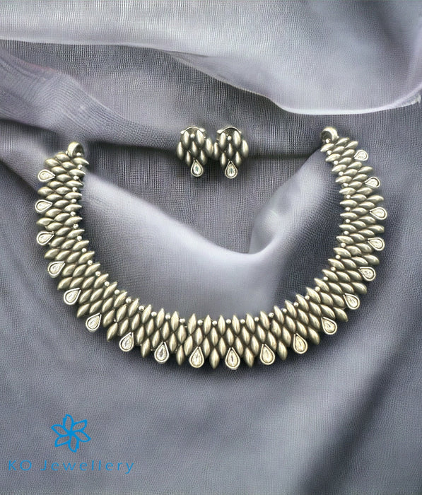 The Kanika Silver Necklace & Earrings