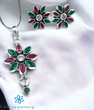 The Radhiyaa Silver gemstone pendant Set (Red/Green)