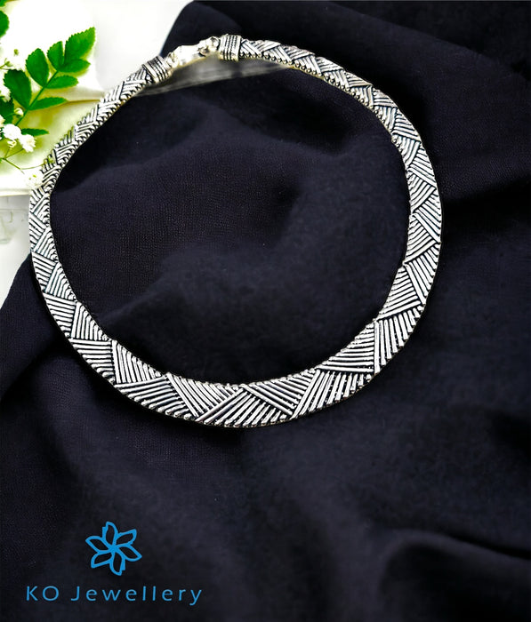 The Silver Tribal Antique Necklace
