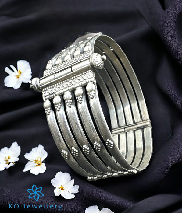 The Sarah Silver Kada Bracelet (5 layers/Size 2.4)