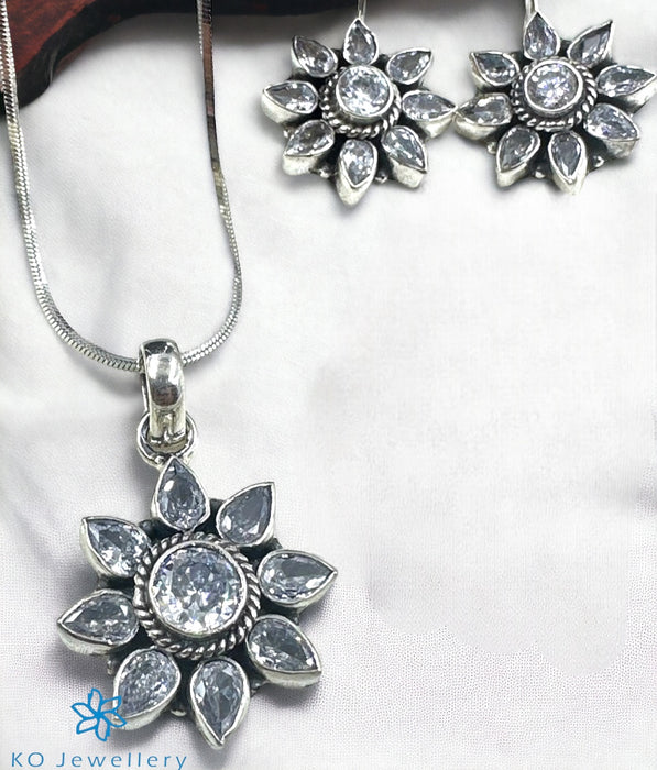The Mahima Silver gemstone pendant Set