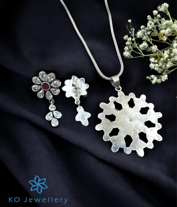 The Antara Silver gemstone pendant Set