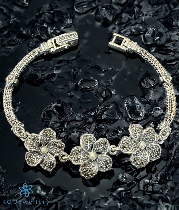 The Floral Sparkle Silver Marcasite Bracelet (Pearl)