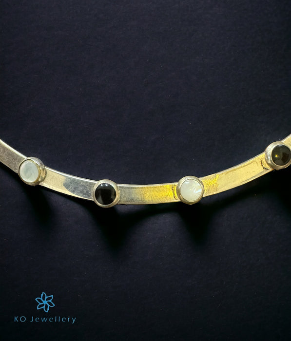 The Ivory & Ebony Silver Hasli Necklace