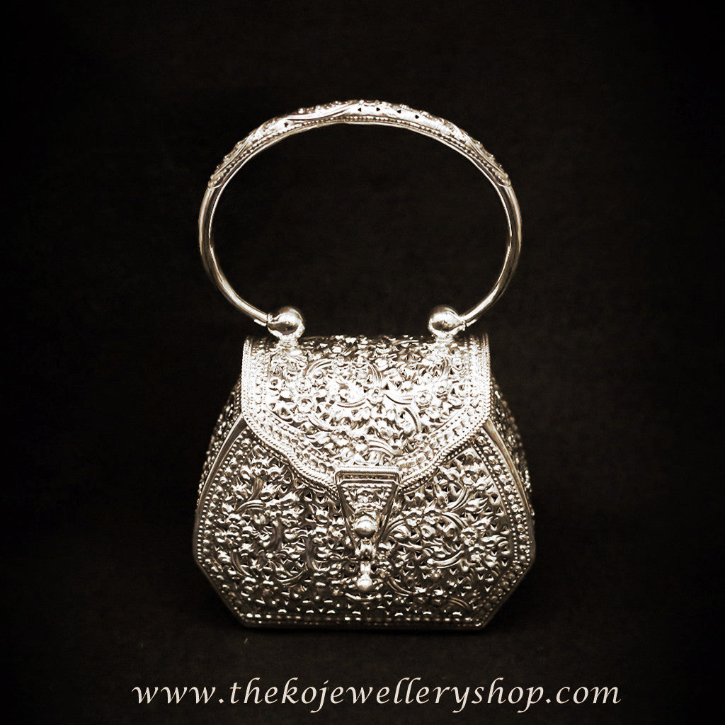 Silver Purse with Chain – Rajasthan Jewellers