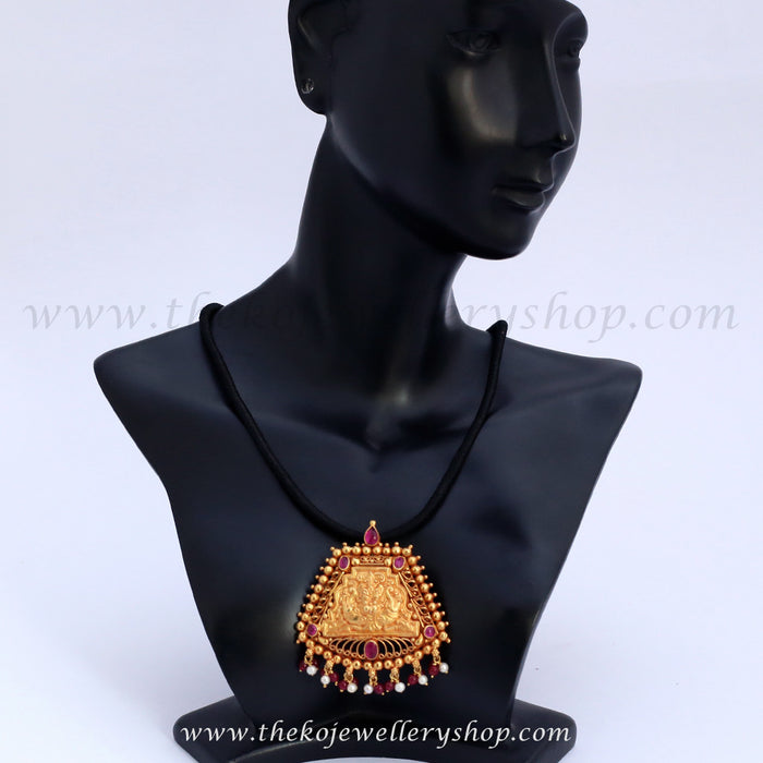 kempu stone studded indian ethnic silver pendant 