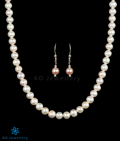Pearl necklace with long earrings online shopping India