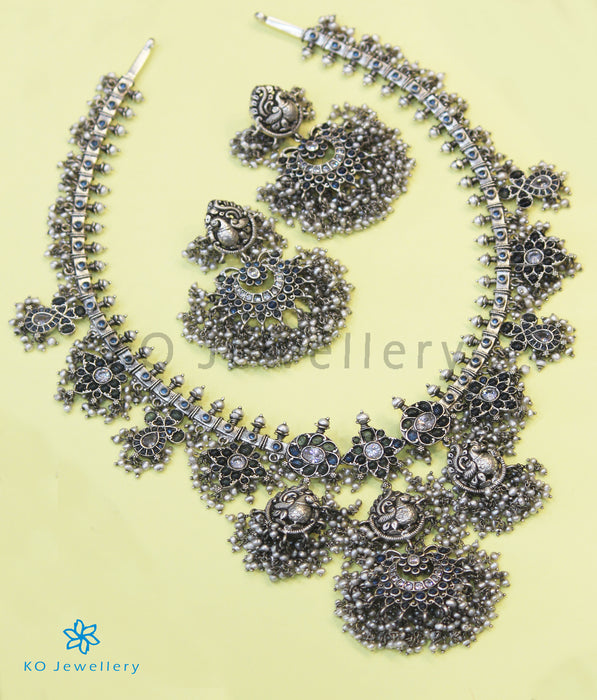 The Marala Silver Guttapusalu Necklace (Oxidised/Blue)