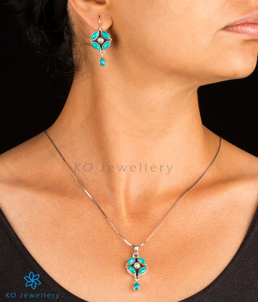 Turquoise and natural pearl genuine stone jewellery