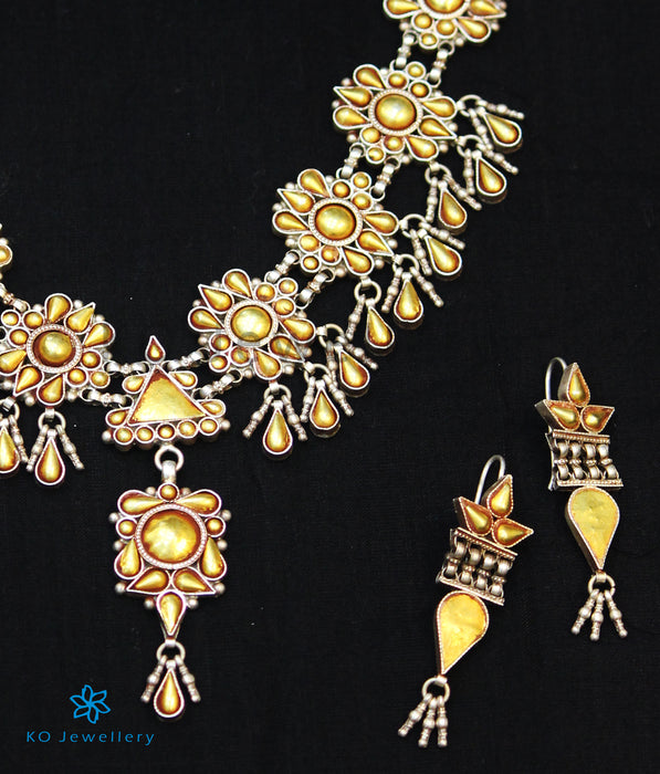 The Akshaya Silver Necklace
