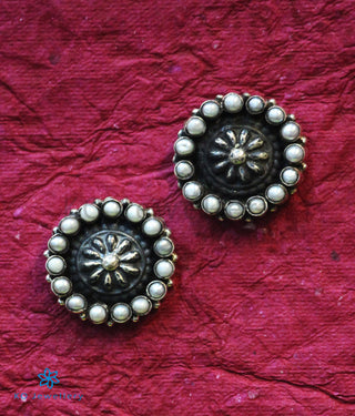 The Chakra Silver Gemstone Earrings (Pearl)