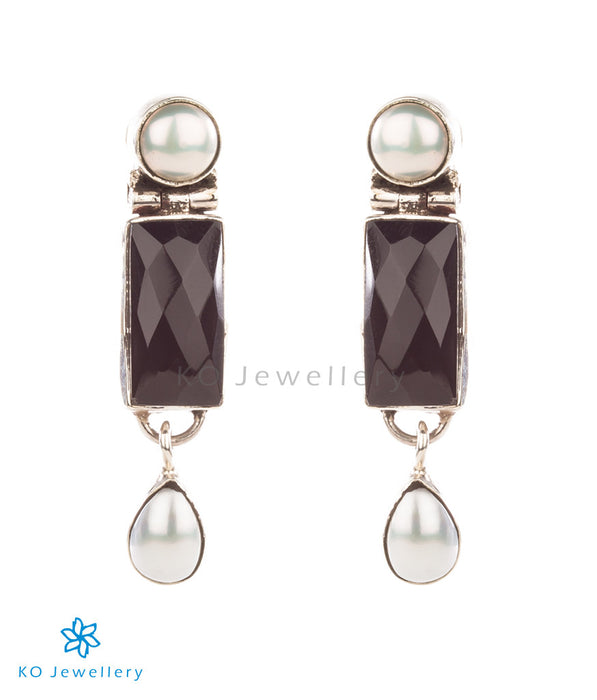 Pearl and black onyx earrings online