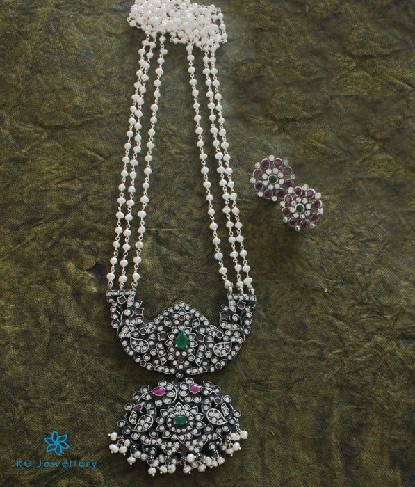 The Prayag Silver Pearl Makarakanti Necklace