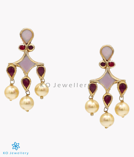 Handcrafted pure silver earrings with kundan work