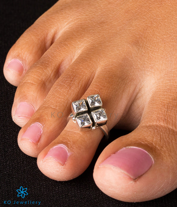 The Anaita Silver Toe-Rings (White)