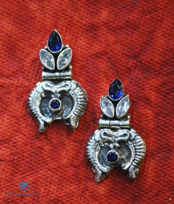 The Dhivara Silver Gemstone Fish Earrings (Blue)
