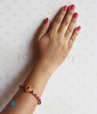 The Nivi Silver Kemp Bracelet (Red/Size/2.2/2.4/2.6/2.8)