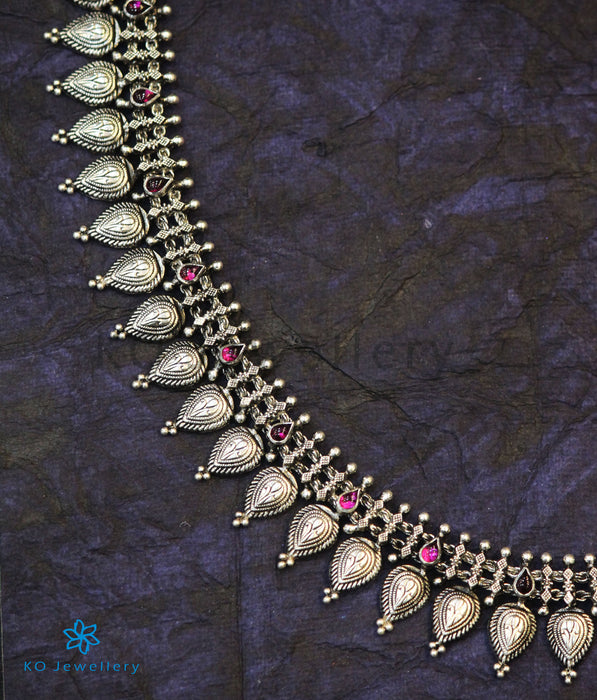 The Abhita Silver Kempu Necklace