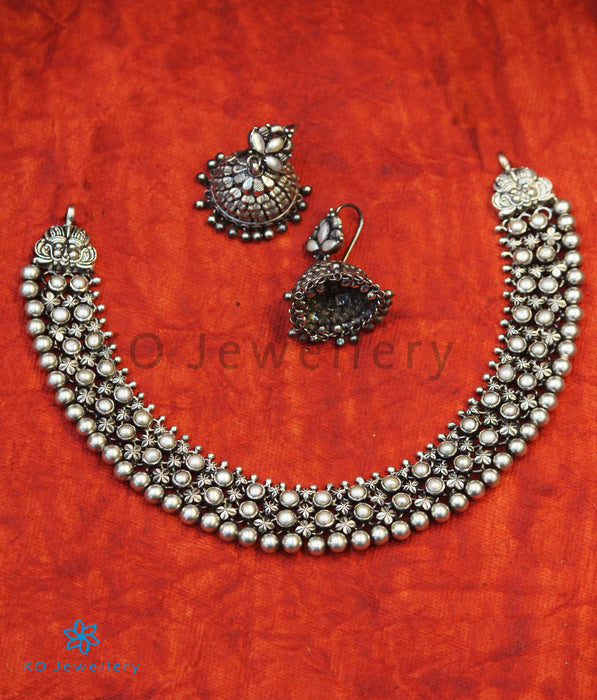 The Adhanika Antique Silver Pearl Necklace (Oxidised)