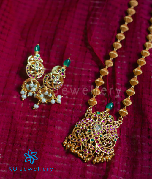 Stunning gold plated long necklace with gemstones