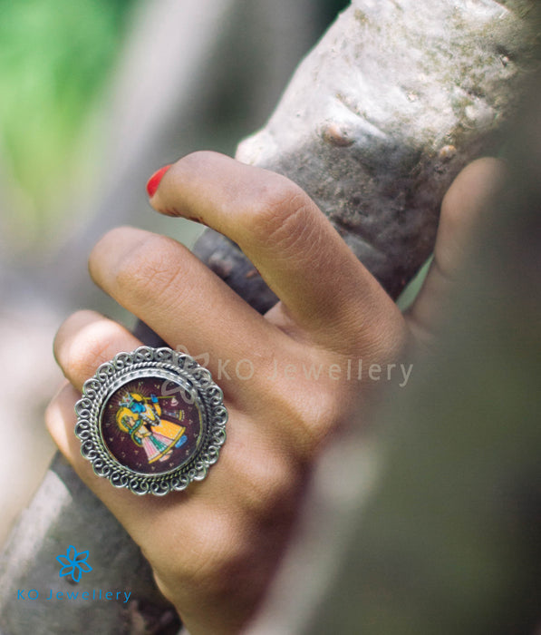 The Rasa-Leela Silver Finger Ring