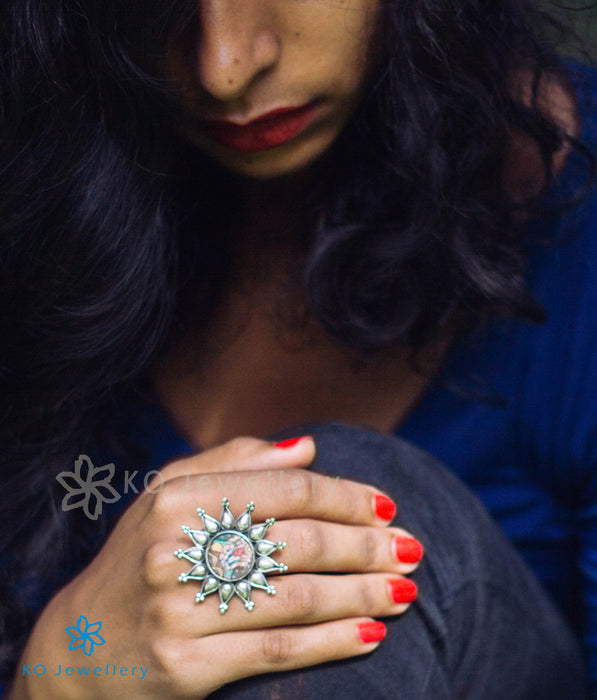 The Manomay Silver Ganesha Finger Ring