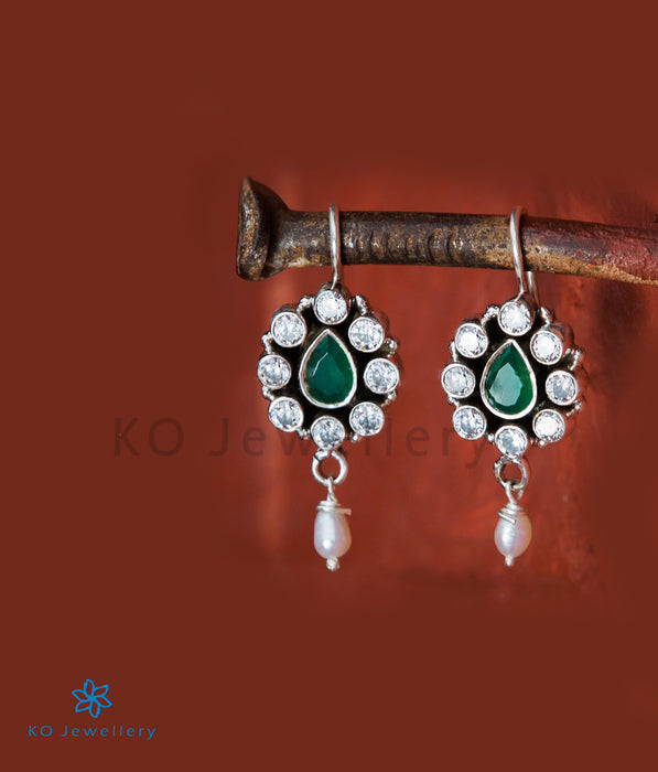 The Piali Silver Earrings (Green/Pearl)