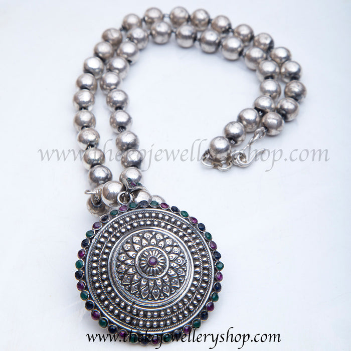Buy online  hand crafted silver necklace